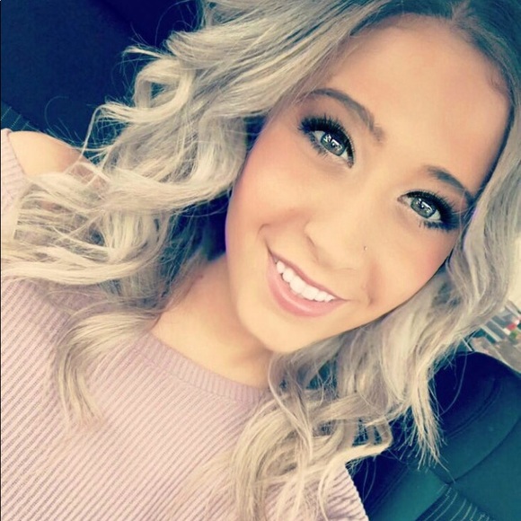 Meet your Posher, Taylor - Picture 1 of 1